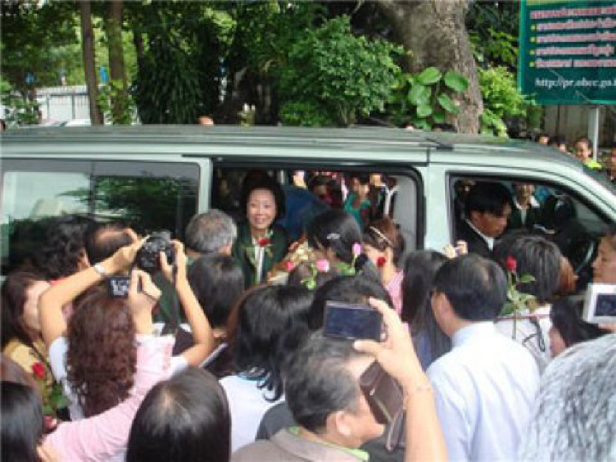 พระนิพนธ์คำนิยมพระเทพฯพระราชทาน"คุณหญิงกษมา"อำลาชีวิตราชการ พระนิพนธ์คำนิยมพระเทพฯพระราชทาน"คุณหญิงกษมา"อำลาชีวิตราชการ