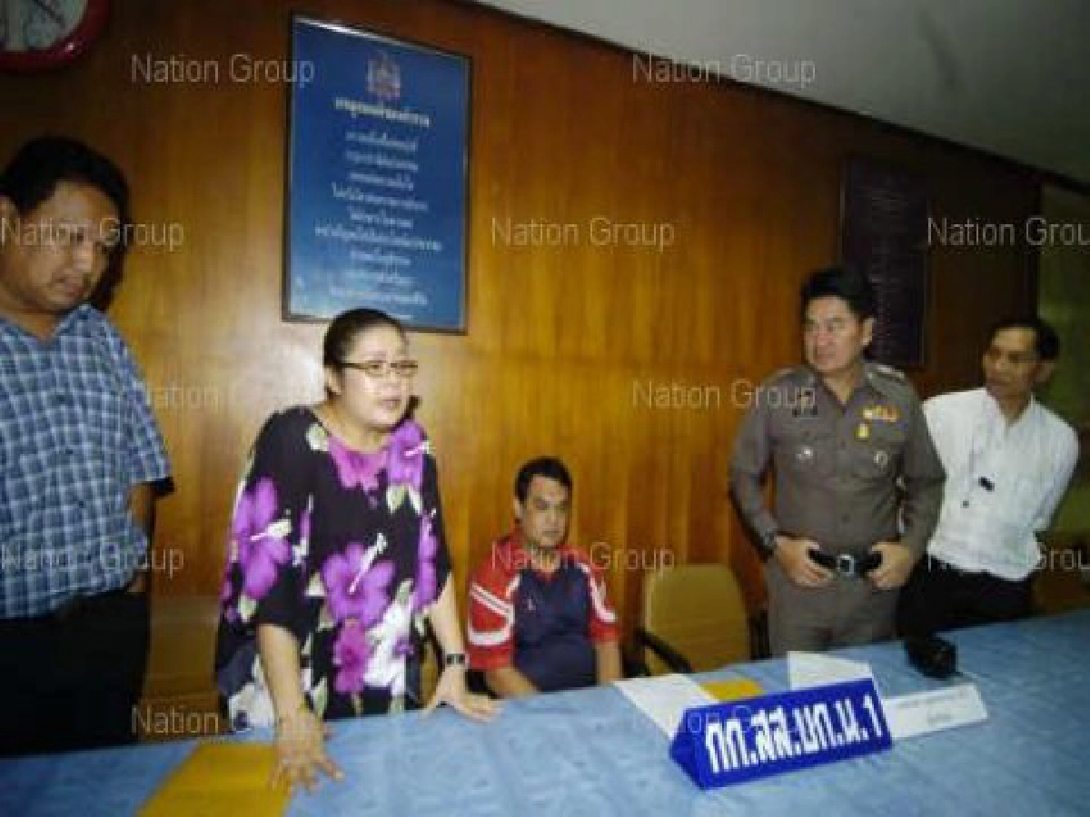 จับนักดนตรีวงตลกดังหลอกเอารถจำนำลอยนวล จับนักดนตรีวงตลกดังหลอกเอารถจำนำลอยนวล