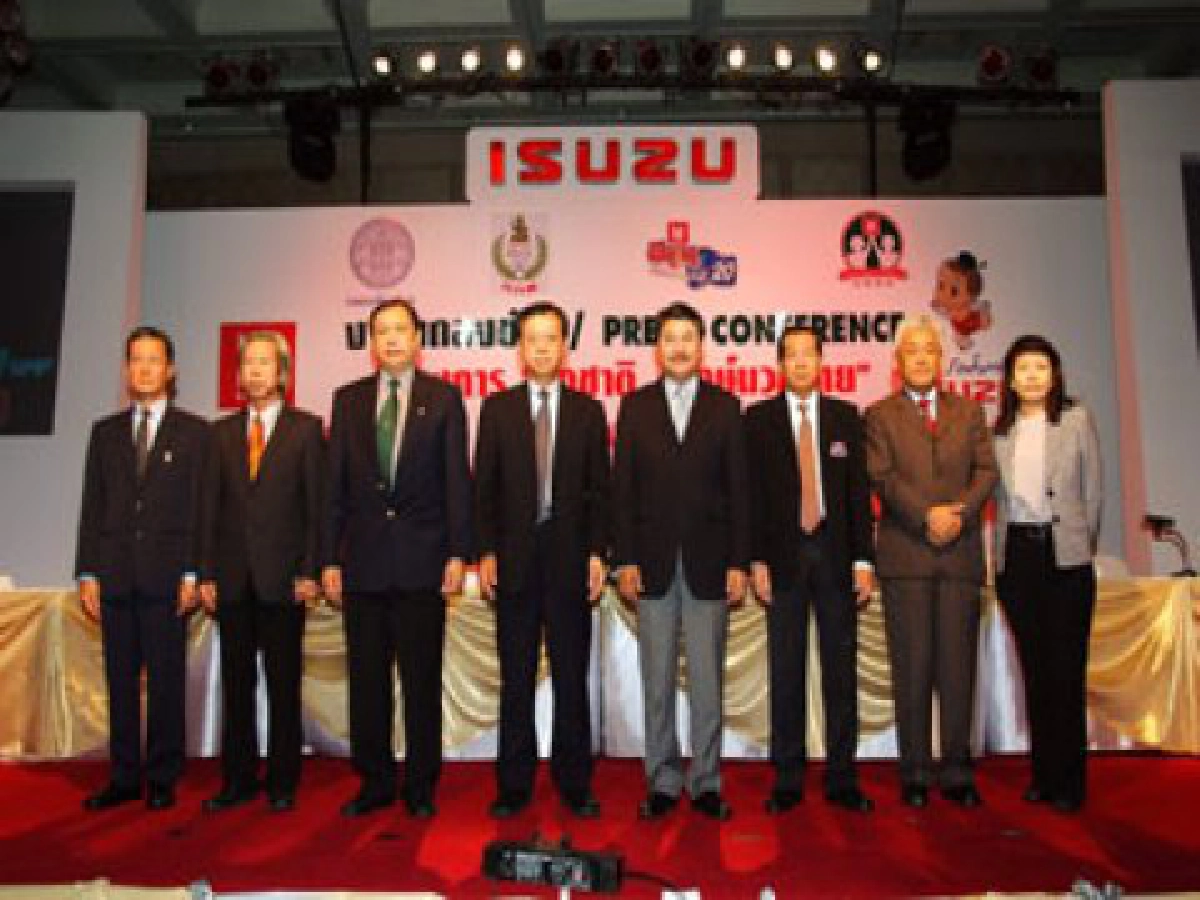ไทยรุ่งฯ เปิดสายการผลิต ลิมูซีน  