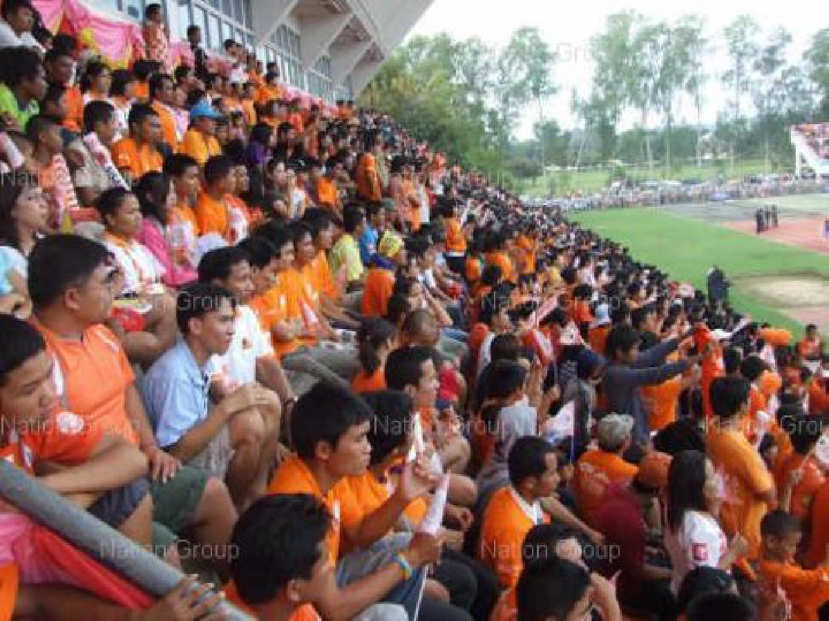 ศรีสะเกษตีตั๋วเตะพรีเมียร์ลีกบ้านบึง-สุราษฎร์ตกชั้น ศรีสะเกษตีตั๋วเตะพรีเมียร์ลีกบ้านบึง-สุราษฎร์ตกชั้น