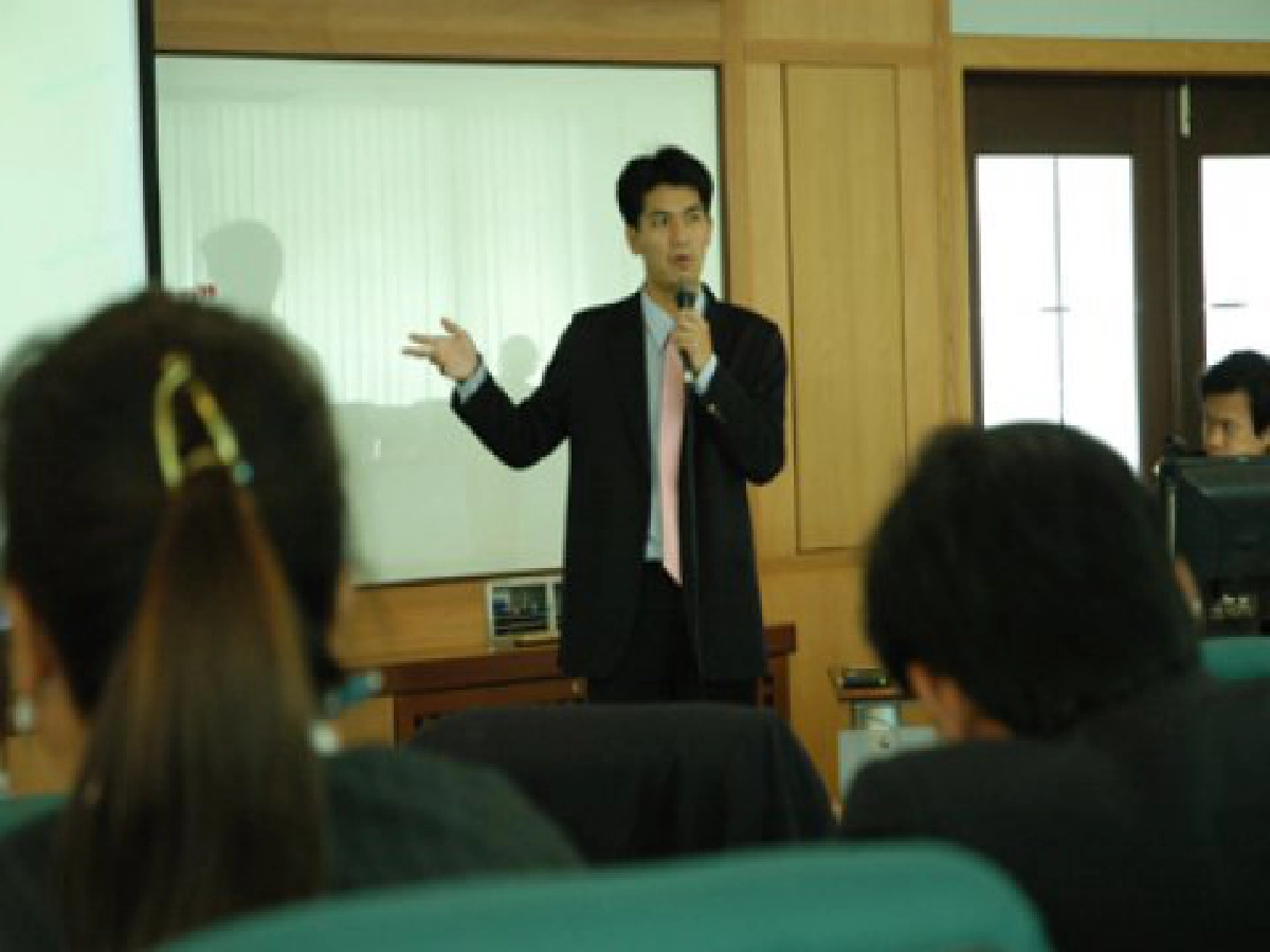 น้ำมันแพง-เศรษฐกิจแย่โอกาสทอง"โลจิสติกส์"เติบโต น้ำมันแพง-เศรษฐกิจแย่โอกาสทอง"โลจิสติกส์"เติบโต