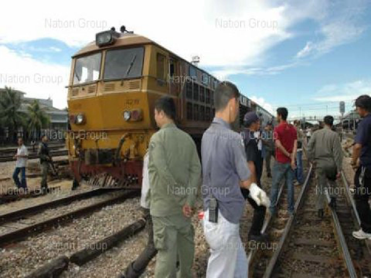 เมื่อตำรวจต้องยึดรถไฟคืนภาพก็เสียสำหรับทุกฝ่าย เมื่อตำรวจต้องยึดรถไฟคืนภาพก็เสียสำหรับทุกฝ่าย