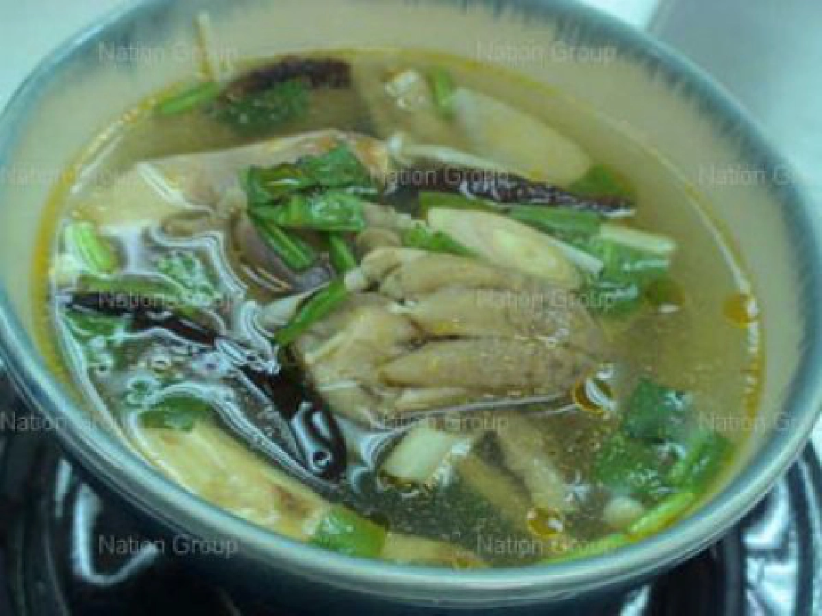 ต้มโคล้งเห็ดโคน
ต้มโคล้งเห็ดโคน
