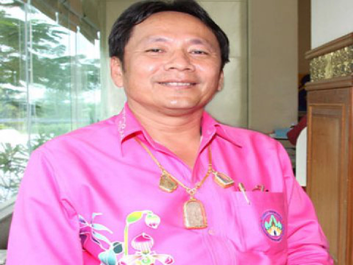 'คนแขวนพระ ใจต้องมีธรรมะ คุณพระถึงจะช่วย'สกล จันทรักษ์ นายอำเภอฉวาง จ.นครศรีธรรมราช 'คนแขวนพระ ใจต้องมีธรรมะ คุณพระถึงจะช่วย'สกล จันทรักษ์ นายอำเภอฉวาง จ.นครศรีธรรมราช
