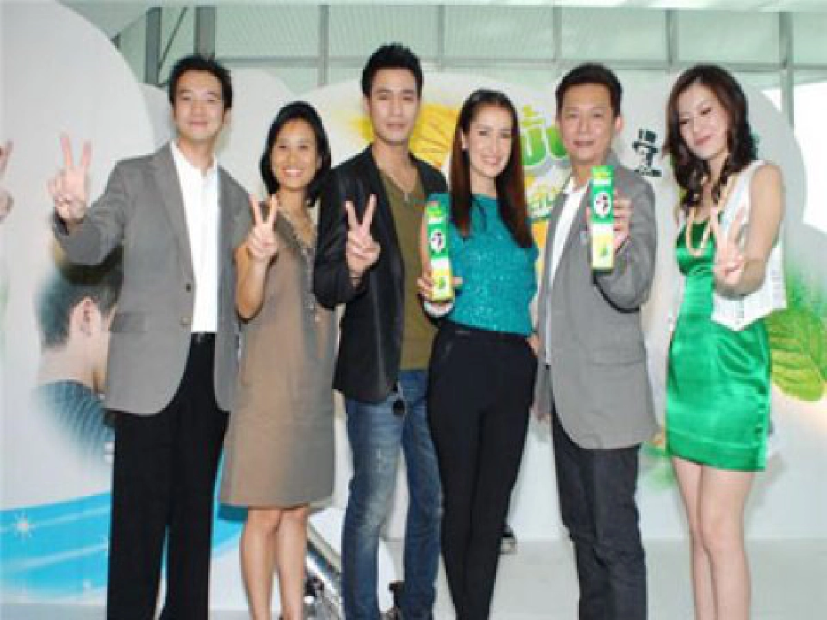 เสิร์ฟข่าวเม้าท์แตก (พุธที่ 4 พ.ย.52)
เสิร์ฟข่าวเม้าท์แตก (พุธที่ 4 พ.ย.52)
