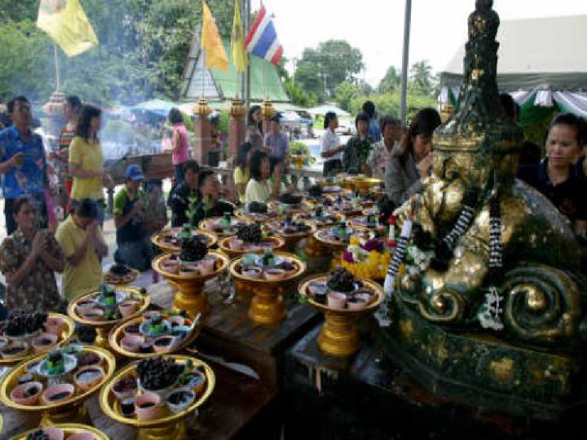 วัดศีรษะทองจัดพิธีบูชาพระราหู4พ.ย.นี้ วัดศีรษะทองจัดพิธีบูชาพระราหู4พ.ย.นี้