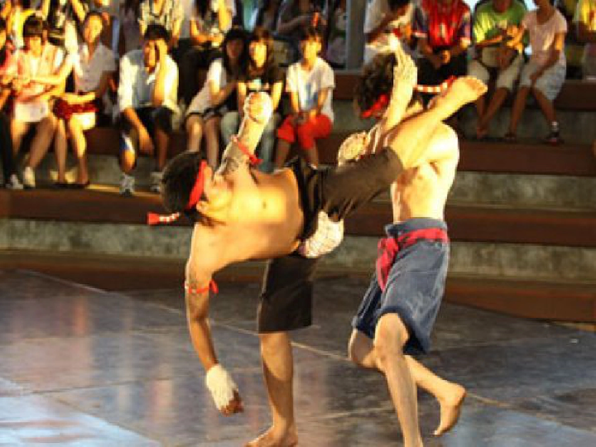 ซี้ด นำทัพนักร้องฉลอง "ลอยกระทง"
ฉลอง 75 ปีม.ธรรมศาสตร์ 3 คืน
ซี้ด นำทัพนักร้องฉลอง "ลอยกระทง"
ฉลอง 75 ปีม.ธรรมศาสตร์ 3 คืน