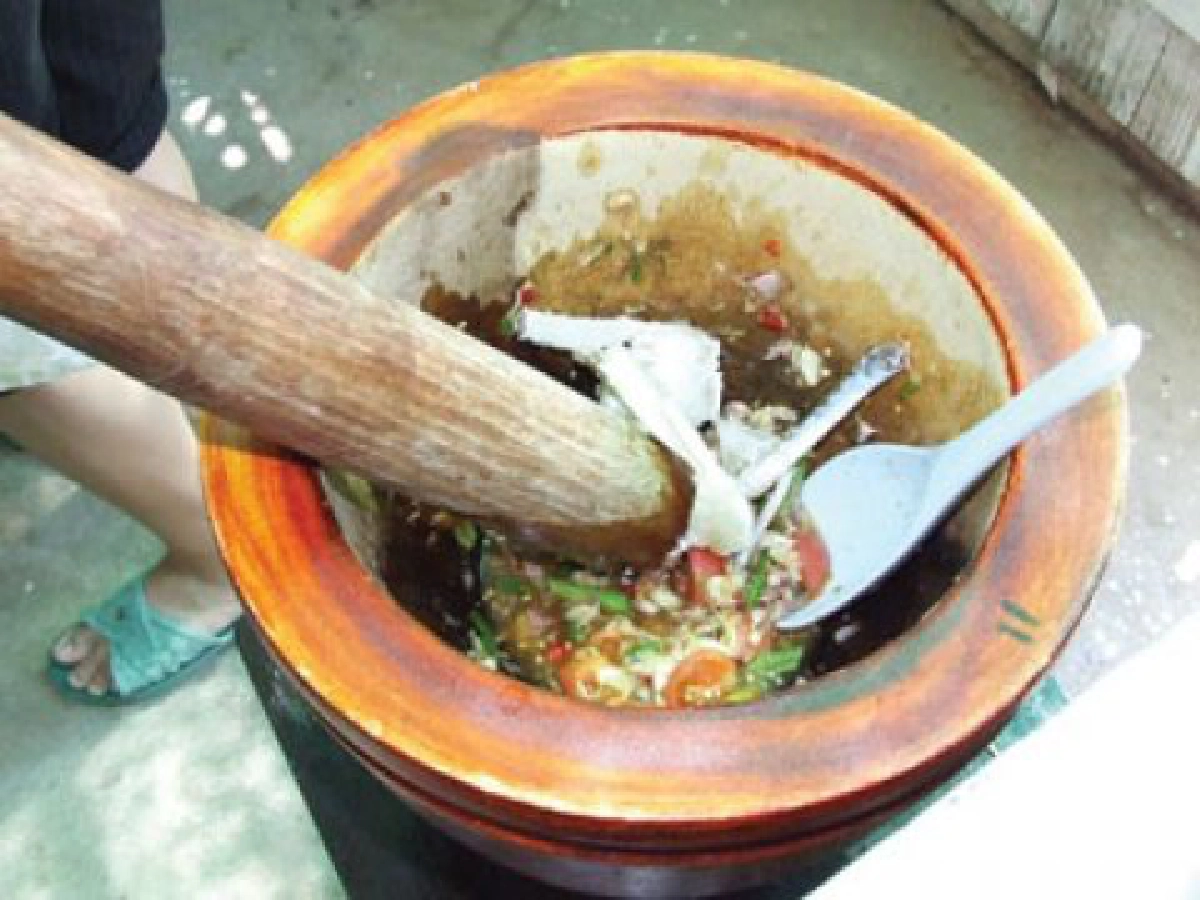 เปลี่ยนไลน์ขาย"สารพัดส้มตำ"
ยึดตลาดเมืองใหม่-ทำรายได้ลิ่ว
เปลี่ยนไลน์ขาย"สารพัดส้มตำ"
ยึดตลาดเมืองใหม่-ทำรายได้ลิ่ว