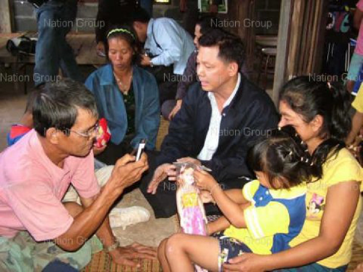 อาสาสมัคร...คลี่ปมลักเด็กสนามหลวง อาสาสมัคร...คลี่ปมลักเด็กสนามหลวง
