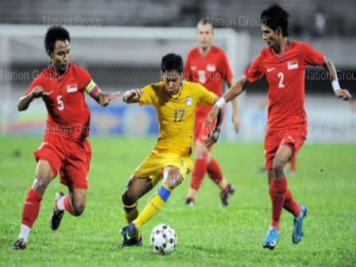 34 ปีไม่เคยแพ้ ร็อบสันย้ำแค้น บอลไทยสิงคโปร์ 34 ปีไม่เคยแพ้ ร็อบสันย้ำแค้น บอลไทยสิงคโปร์