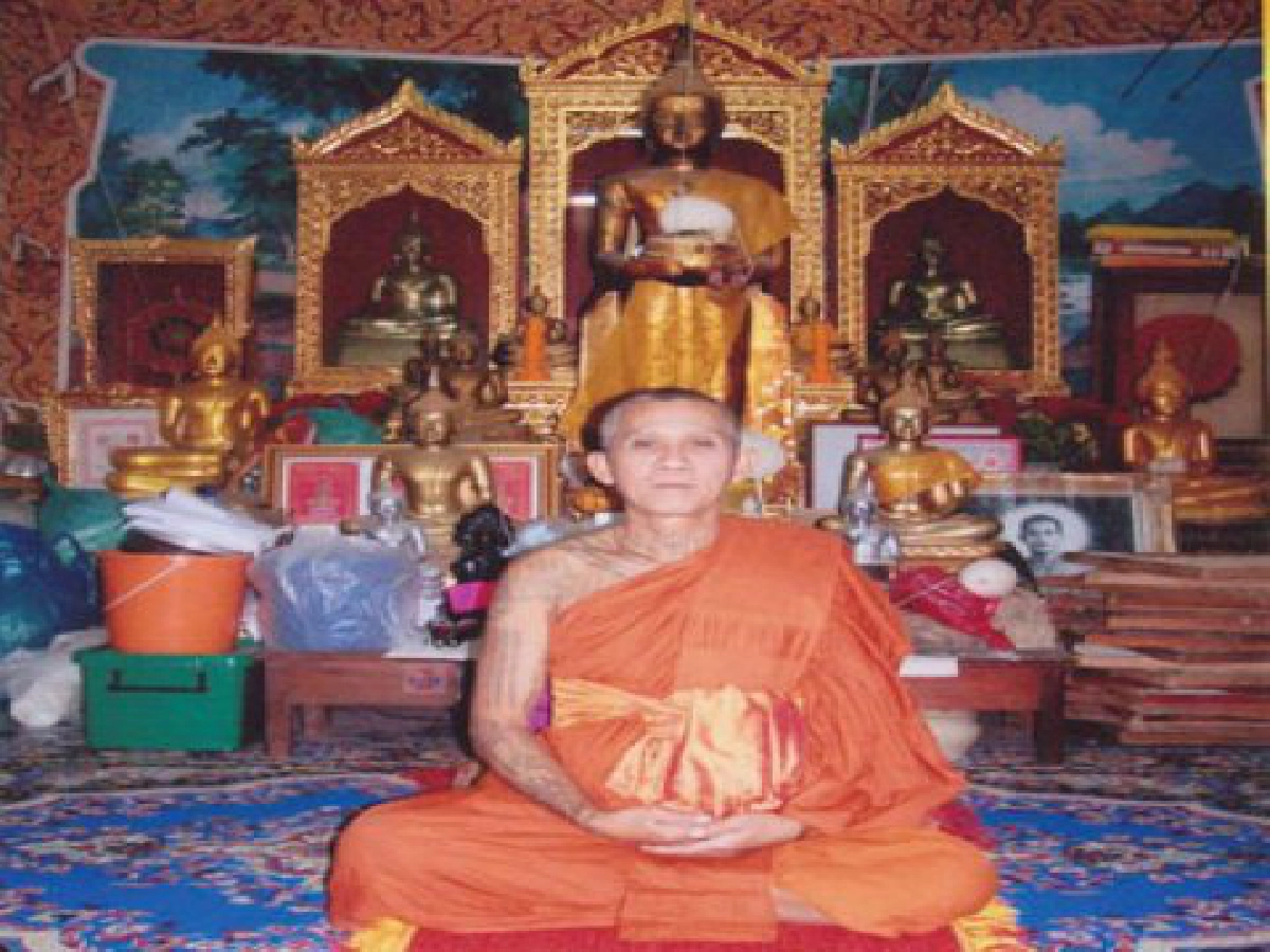 'พระทุกรุ่นสร้างกันเองที่วัด''หลวงพ่อตี๋'วัดบางคณฑีใน 'พระทุกรุ่นสร้างกันเองที่วัด''หลวงพ่อตี๋'วัดบางคณฑีใน