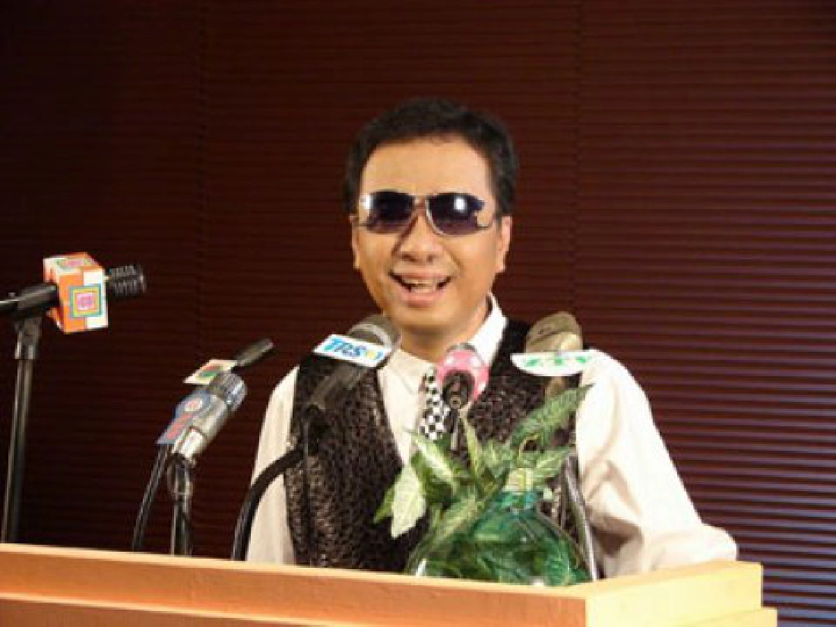 แซ่ดทะลุทุ่ง (ศุกร์ที่ 27 พ.ย.52)
แซ่ดทะลุทุ่ง (ศุกร์ที่ 27 พ.ย.52)