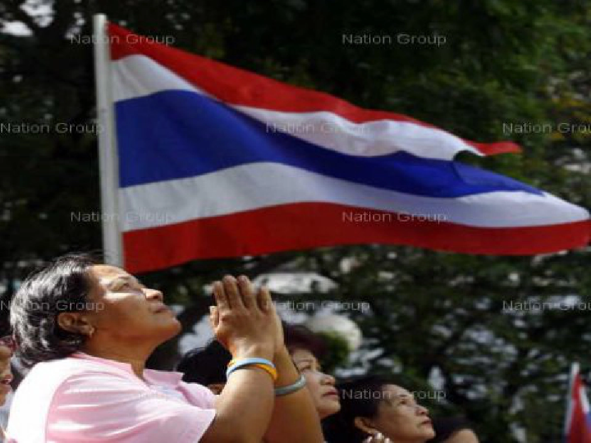 ในหลวงเสด็จออกมหาสมาคม5ธันวาคม ในหลวงเสด็จออกมหาสมาคม5ธันวาคม