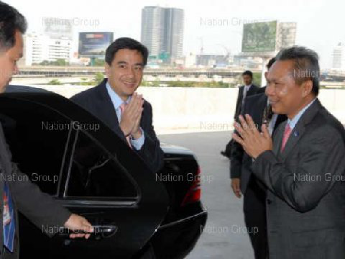 อภิสิทธิ์พอใจผลทดสอบรถไฟฟ้าแอร์พอร์ตลิ้งค์ อภิสิทธิ์พอใจผลทดสอบรถไฟฟ้าแอร์พอร์ตลิ้งค์