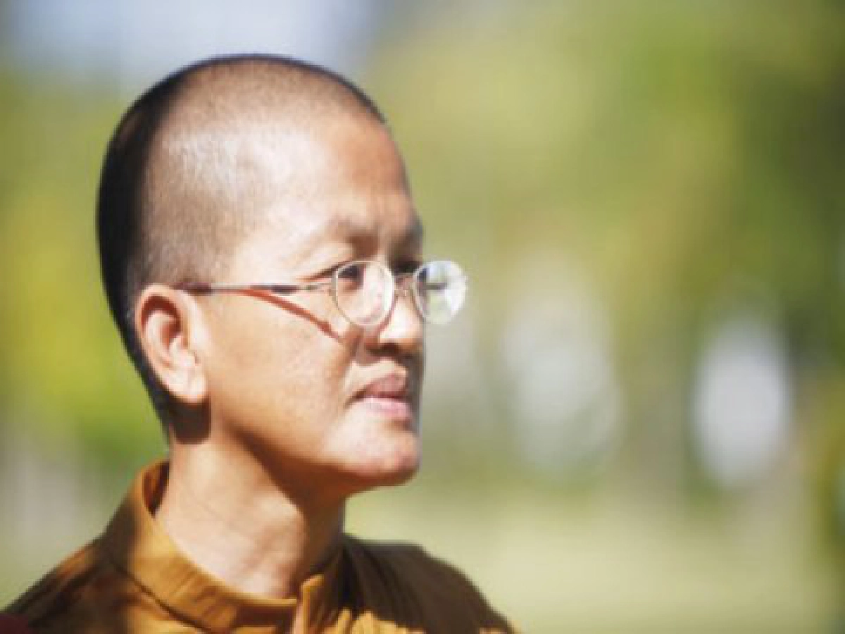 ภิกษุณีพูลศิริวรา
ต้องฝึกใจให้มั่นคง ภิกษุณีพูลศิริวรา
ต้องฝึกใจให้มั่นคง