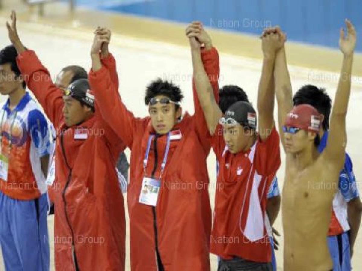 เงือกอุ้ม ประเดิมสระแค่เงิน เงือกอุ้ม ประเดิมสระแค่เงิน