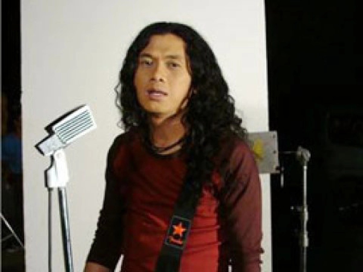แซ่ดทะลุทุ่ง (ศุกร์ที่ 11 ธ.ค.52)

