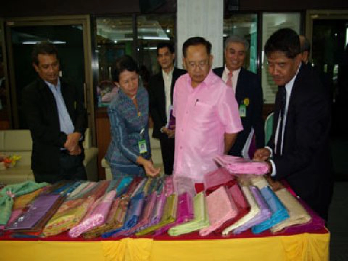 ส่งสุขปีใหม่ด้วย"กระเช้าของขวัญ"
ผลิตภัณฑ์คุณภาพสมาชิกสหกรณ์  