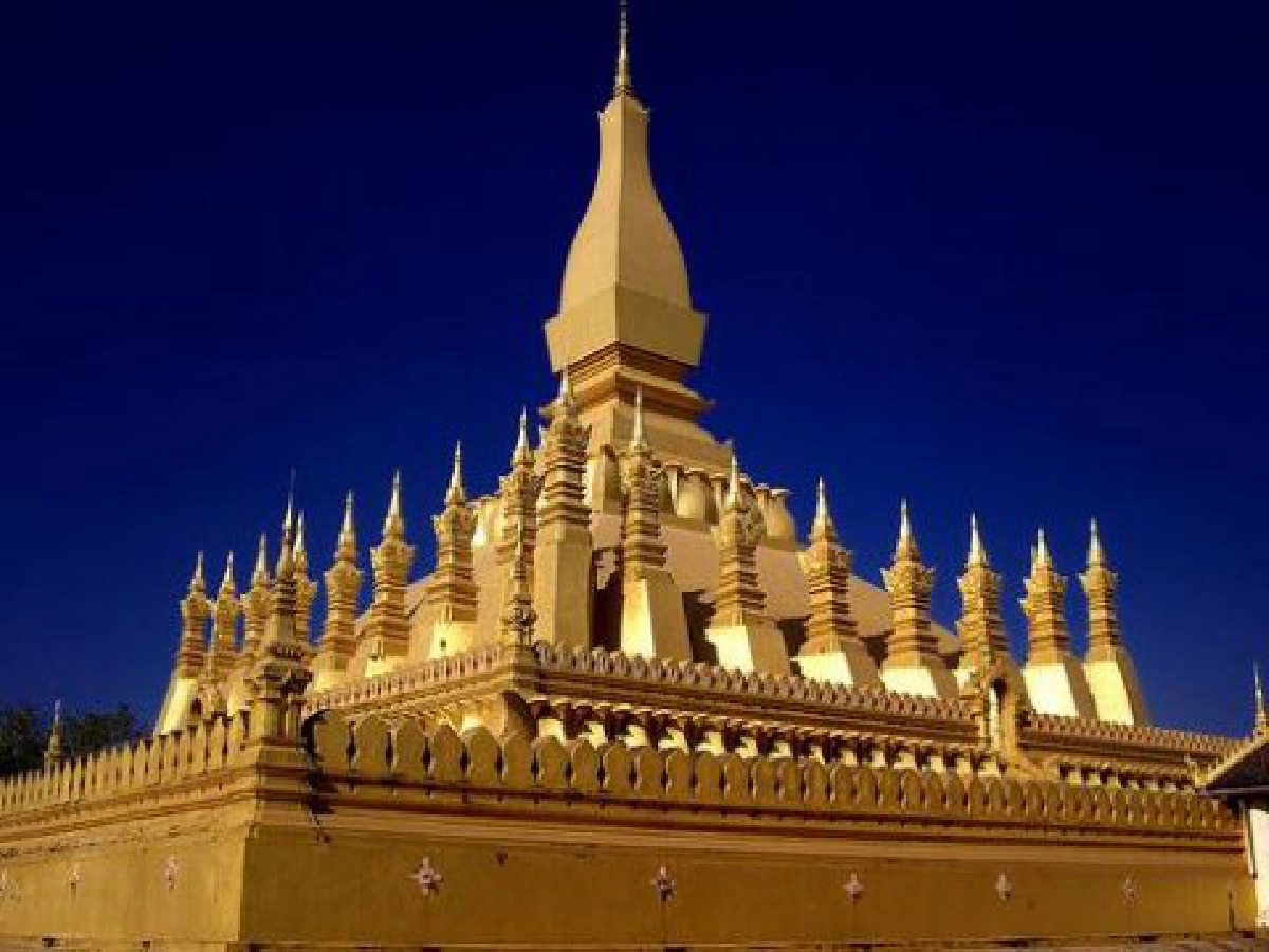 วัดพระธาตุหลวง
