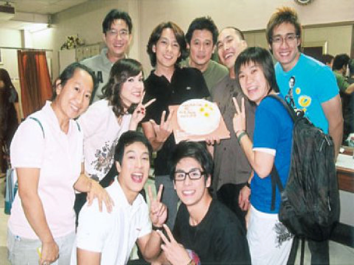 เสิร์ฟข่าวเม้าท์แตก (อังคารที่ 158 ธ.ค.52)

