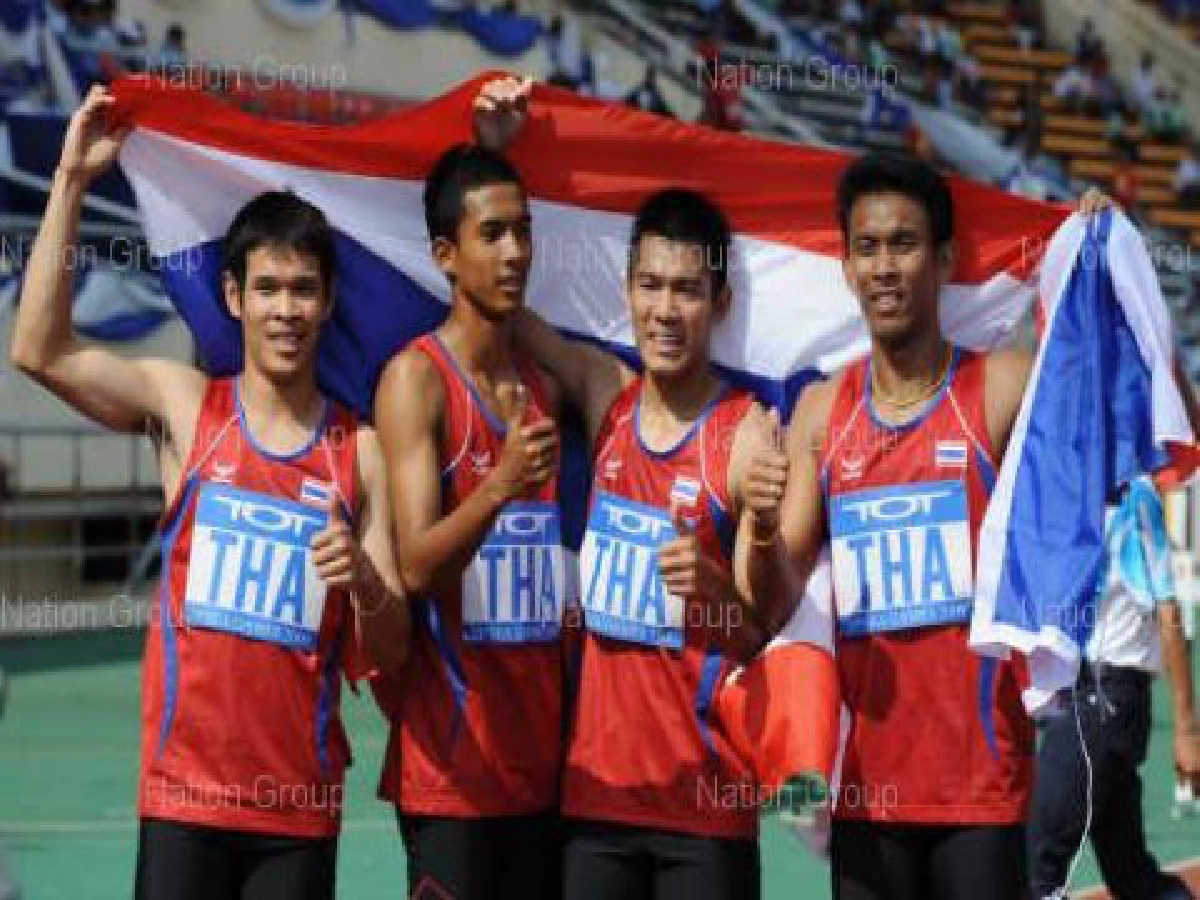 วิ่ง4x100เจ๋ง
เหมาทองเรียบ
วิ่ง4x100เจ๋ง
เหมาทองเรียบ