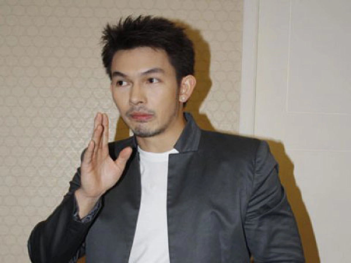 เฮ้อ!!! อยู่ดีๆ ก็งานเข้า...เซ็งวุ้ย