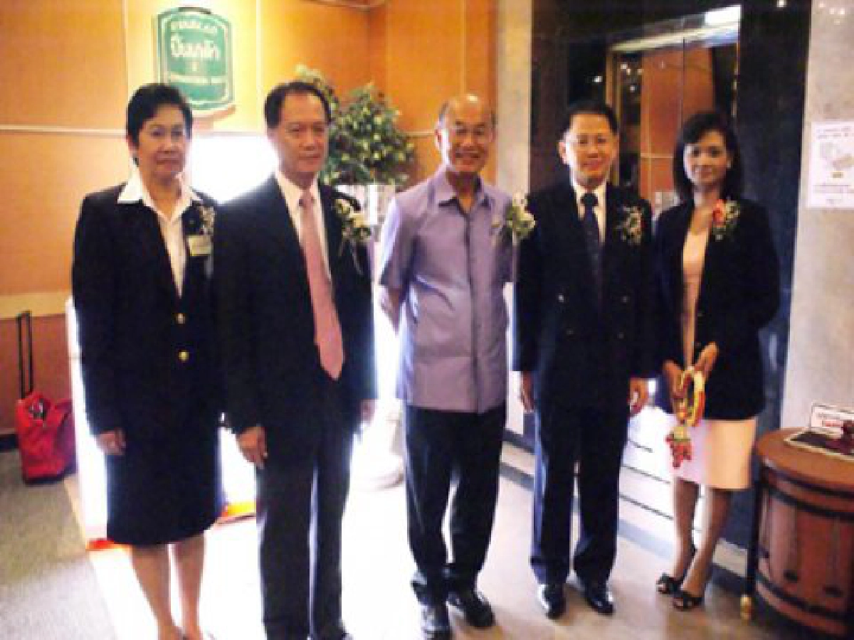 ประธานเปิด