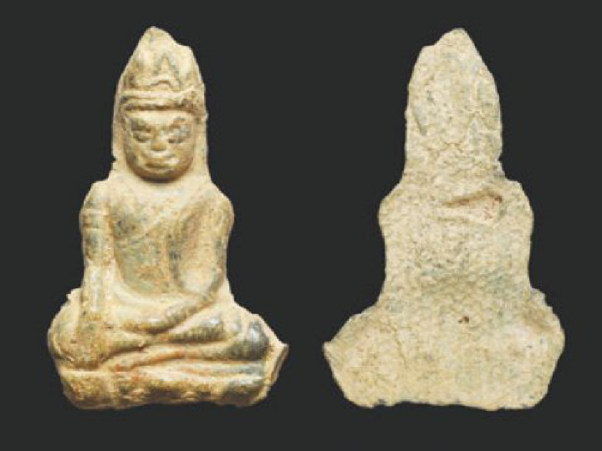 พระเทริดขนนก
กรุวัดเสมาสามชั้น จ.เพชรบุรี
พระเทริดขนนก
กรุวัดเสมาสามชั้น จ.เพชรบุรี