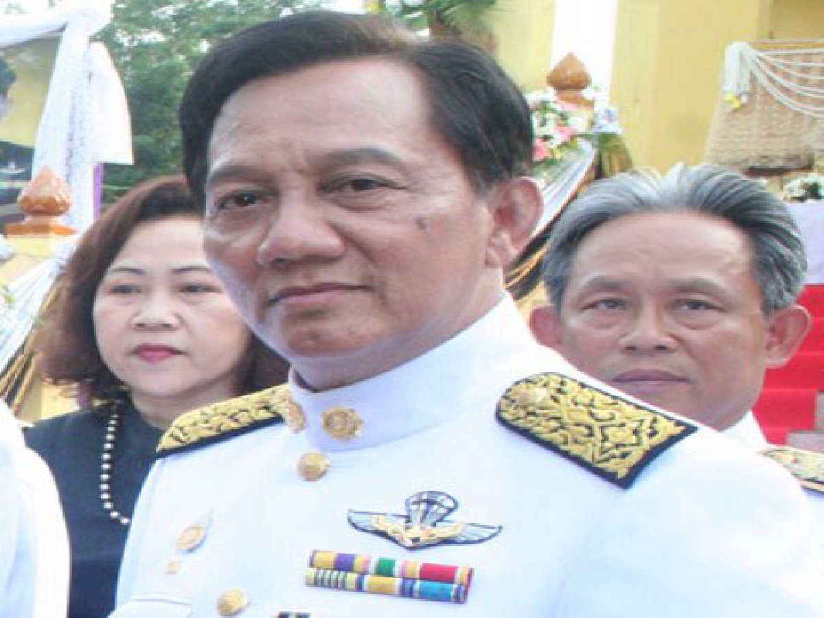 แซ่ดทะลุทุ่ง (ศุกร์ที่ 25 ธ.ค.52)

