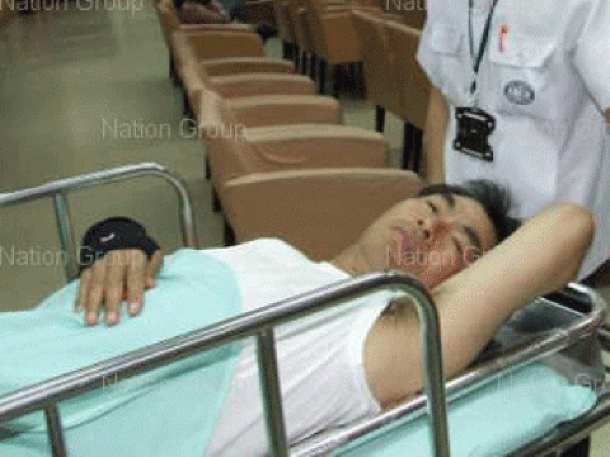 'โค้ชเฮง'รอดปาฏิหาริย์-หมอชี้พัก3ด. 