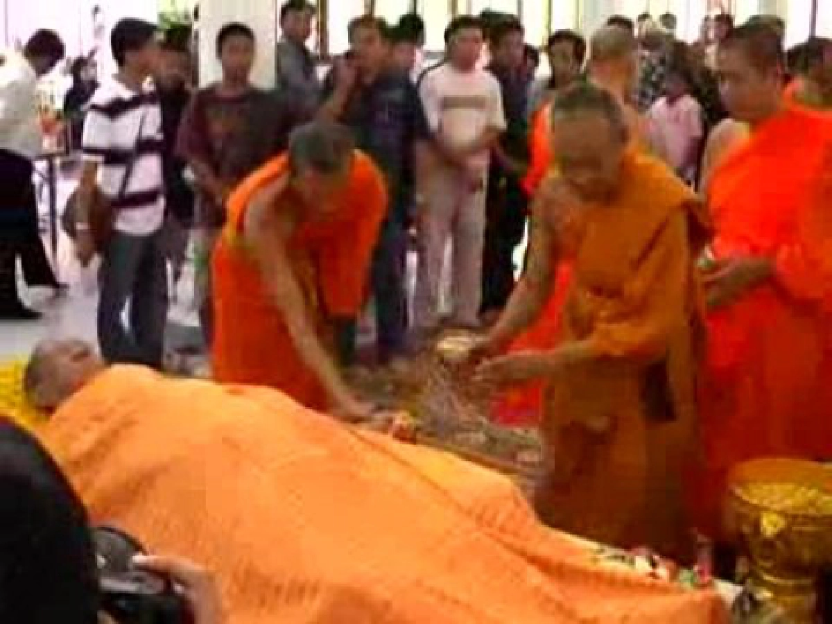 หลวงปู่เจือเกจิดังแห่งลุ่มน้ำนครชัยศรีมรณภาพ หลวงปู่เจือเกจิดังแห่งลุ่มน้ำนครชัยศรีมรณภาพ