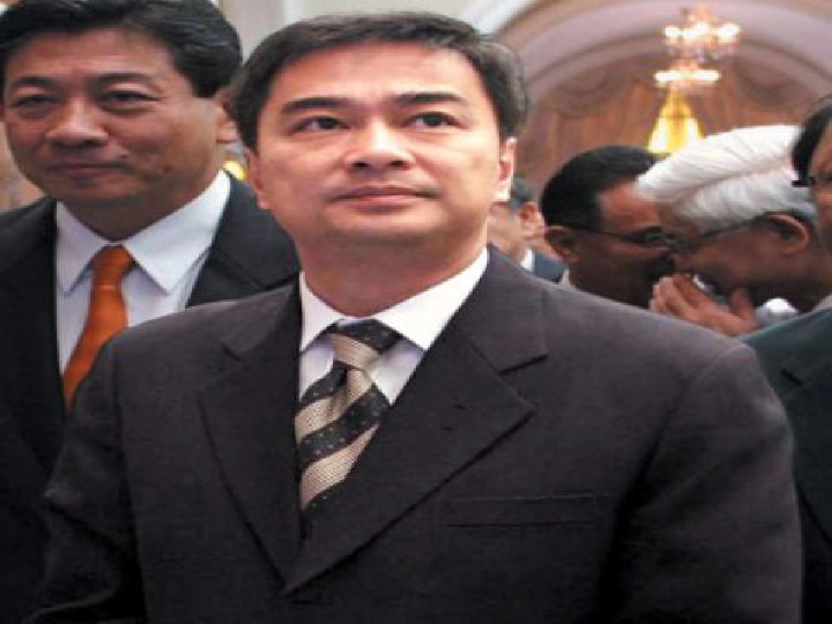 จับทิศการเมืองปีเสือ"เจรจา-ล้างไพ่"ไม่เสียเลือดเนื้อ จับทิศการเมืองปีเสือ"เจรจา-ล้างไพ่"ไม่เสียเลือดเนื้อ