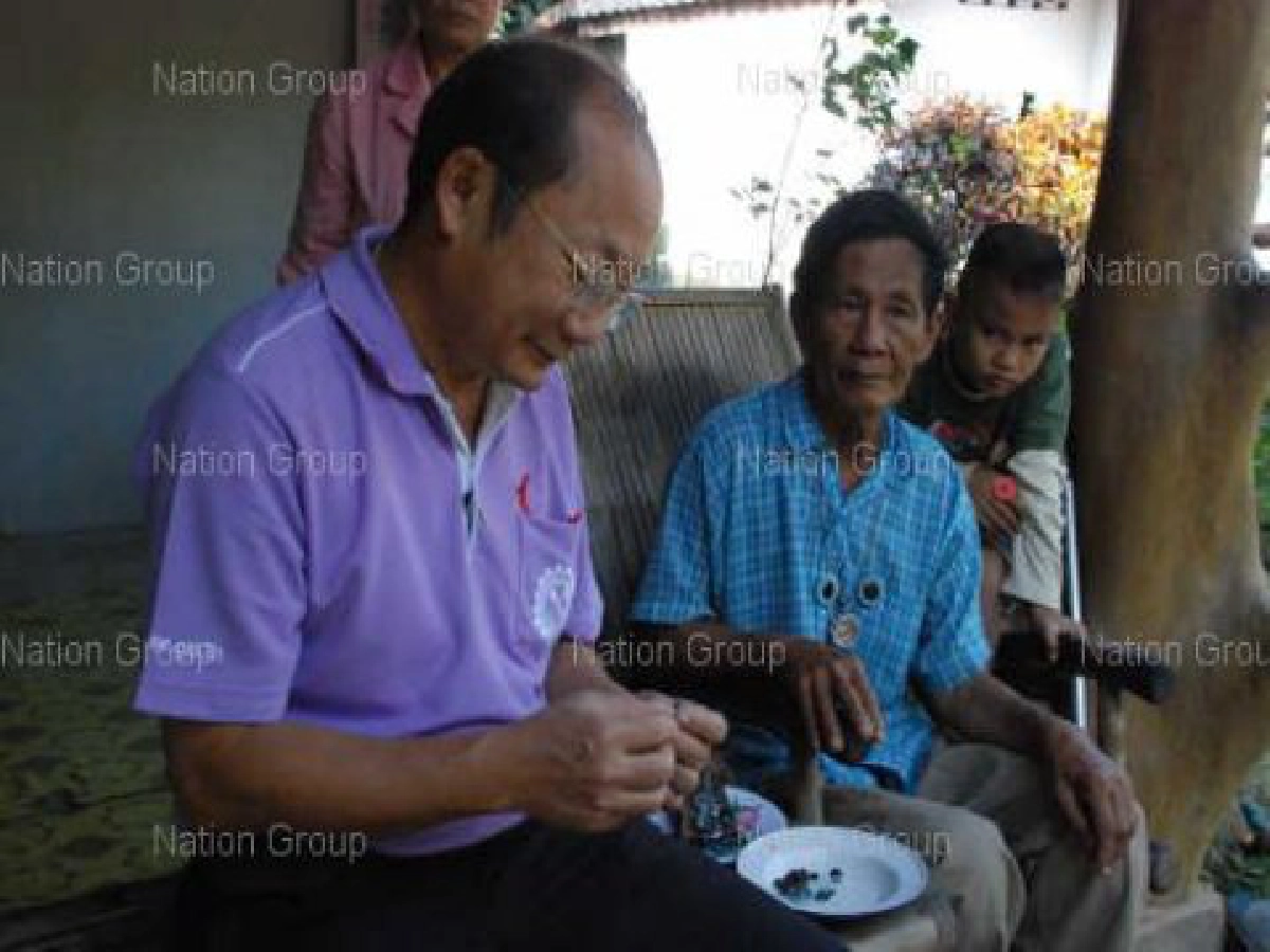 พบหินหายากอายุกว่า1300ล้านปีโผล่ที่อุตรดิตถ์