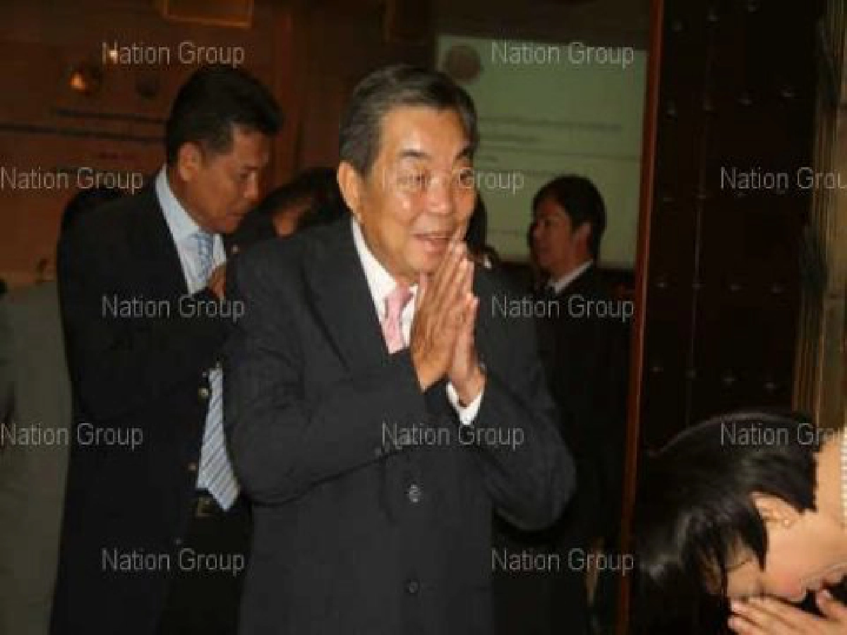 ชวรัตน์ปัดเนวินบี้กอร์ปศักดิ์ออก
ชวรัตน์ปัดเนวินบี้กอร์ปศักดิ์ออก