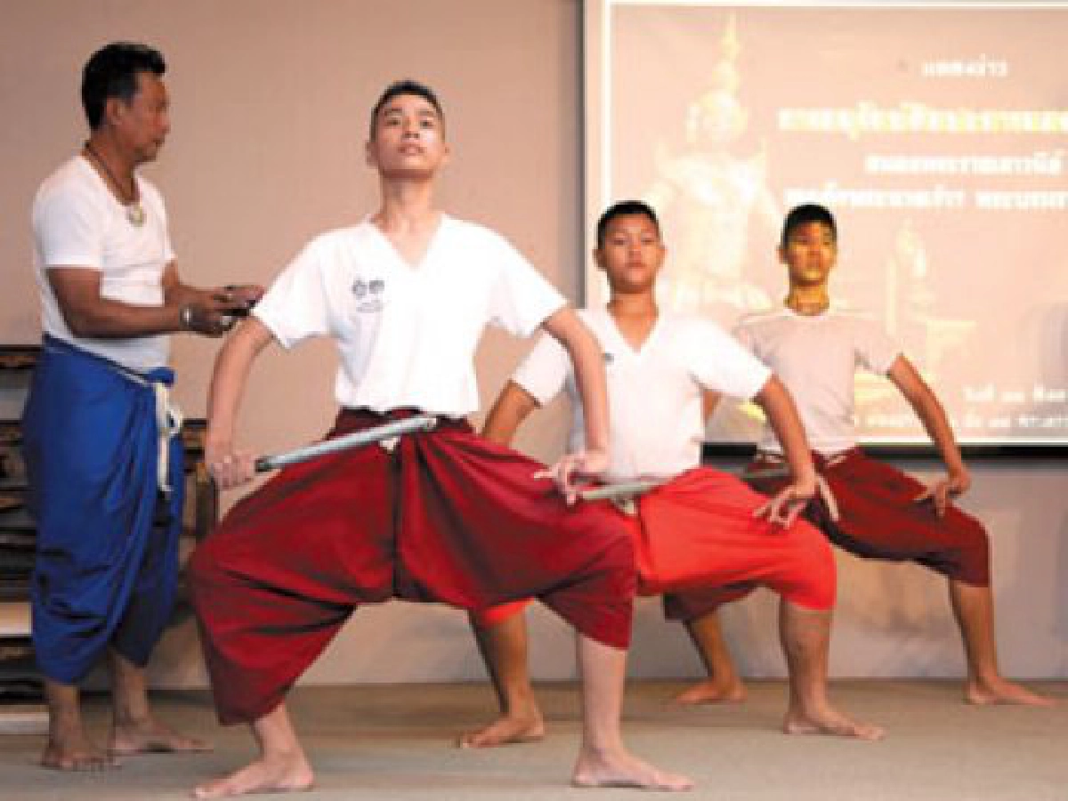 หัวใจไทย-โขนแห่งสยามต้อนรับวันเด็ก