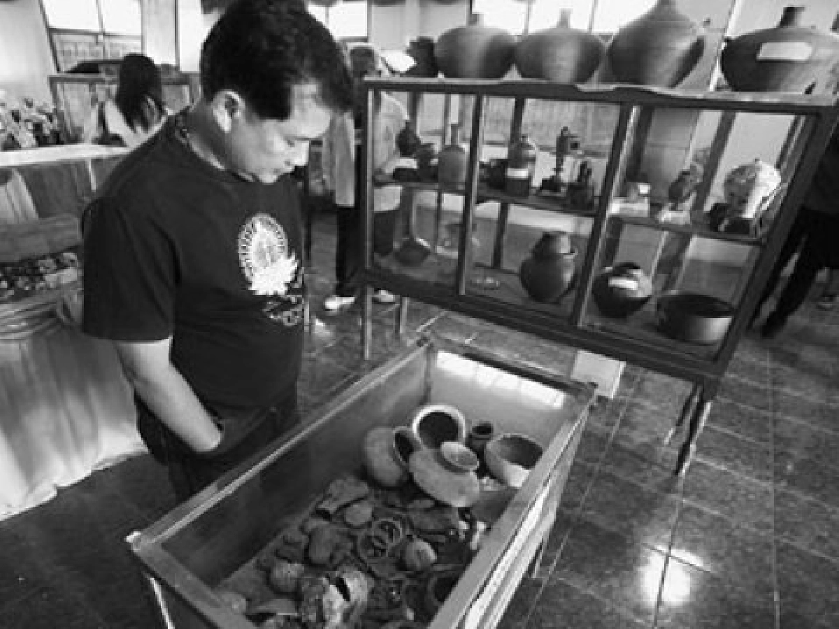 แลตะวันที่หนองหารล่องเรือตามหาประวัติศาสตร์ 