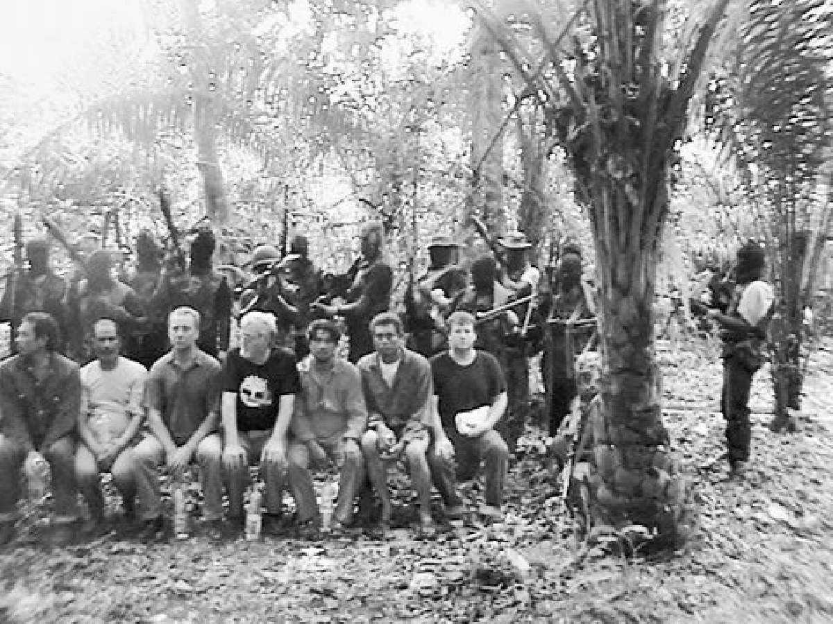 บันทึกชีวิต2ตัวประกันไทยใต้อุ้งมือกบฏ"ไนจีเรีย" บันทึกชีวิต2ตัวประกันไทยใต้อุ้งมือกบฏ"ไนจีเรีย"