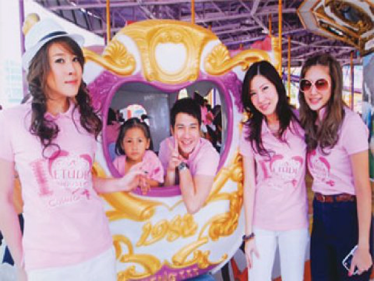 เสริฟข่าวเม้าท์แตกวันอังคารที่12 ม.ค. เสริฟข่าวเม้าท์แตกวันอังคารที่12 ม.ค.