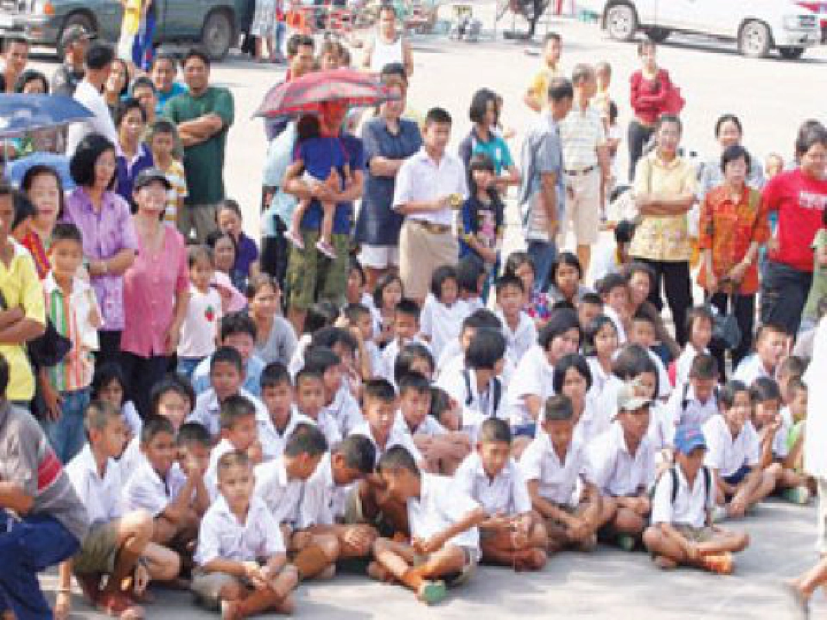 วันเด็กแบบ"พระๆ"ของ...หลวงพ่อเลิศและหลวงพี่โอ๋ วันเด็กแบบ"พระๆ"ของ...หลวงพ่อเลิศและหลวงพี่โอ๋