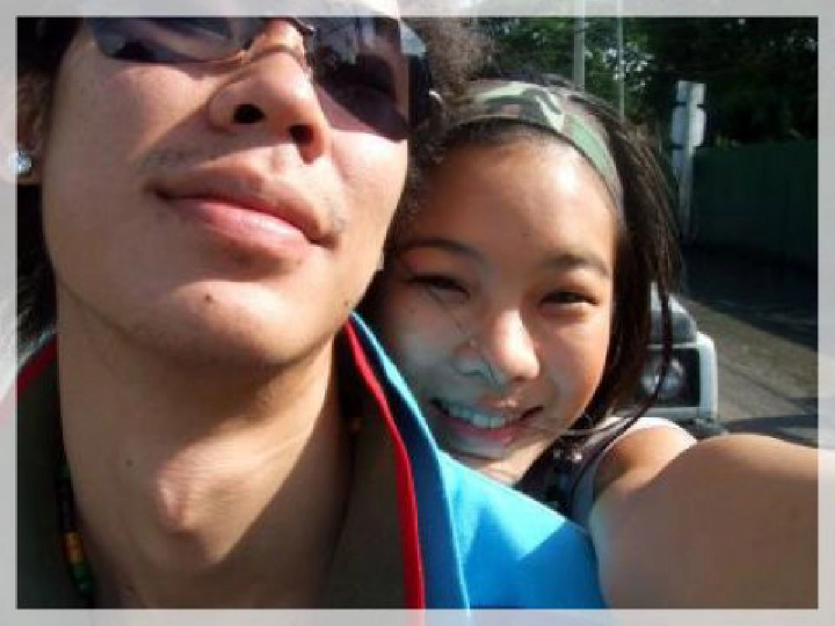 "คริส" กอดคอร้องไห้เลิก 'อุ๋ย'
ปัดปัญหามือที่สาม 