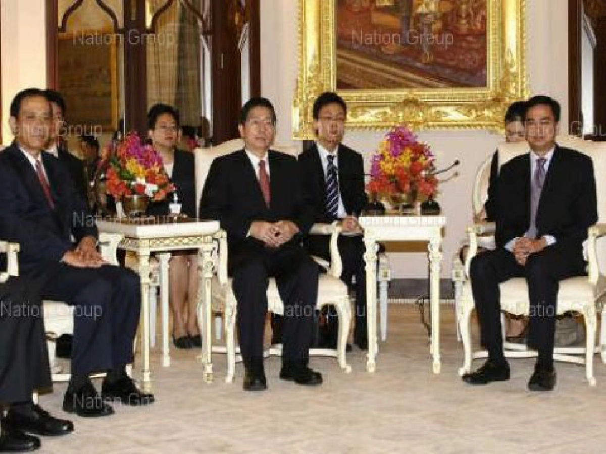 เลขาพรรคคอมมิวนิสต์กวางสี-ชาวจ้วงพบอภิสิทธิ์ เลขาพรรคคอมมิวนิสต์กวางสี-ชาวจ้วงพบอภิสิทธิ์