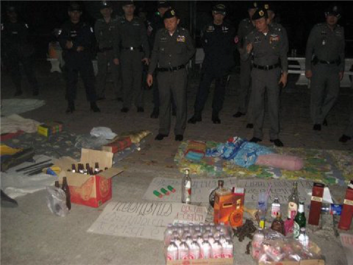 ลุยค้นช่างกลปทุมวันพบวงเหล้า-ไร้เงานศ. ลุยค้นช่างกลปทุมวันพบวงเหล้า-ไร้เงานศ.