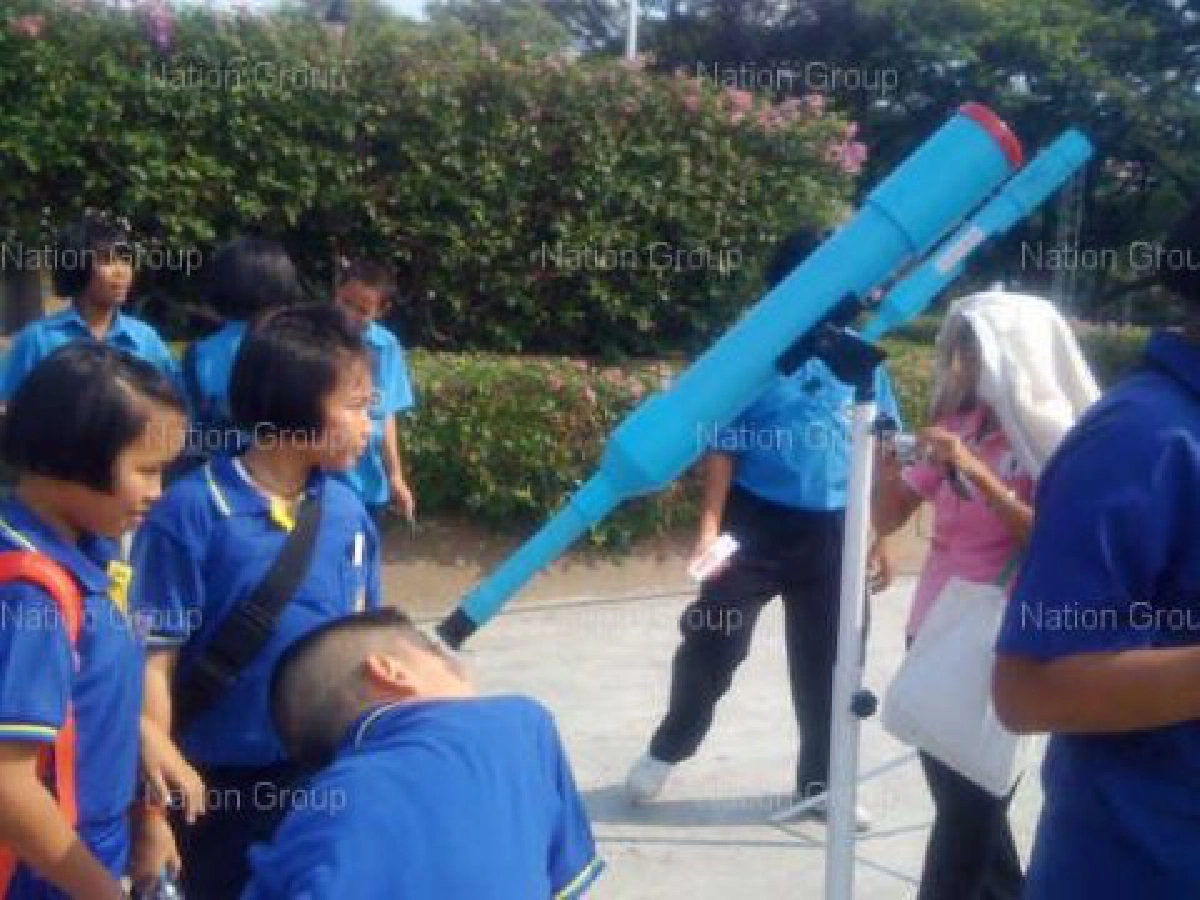 ท้องฟ้าเป็นใจแห่ชมสุริยุปราคาเห็นนานสุด3ชม. ท้องฟ้าเป็นใจแห่ชมสุริยุปราคาเห็นนานสุด3ชม.