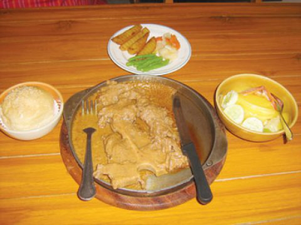 ยึดทำเลทองเปิดร้านอาหารอิสลาม
ชูเมนูเด็ด "สเต๊กโคขุน-มะตะบะเนื้อ" 

