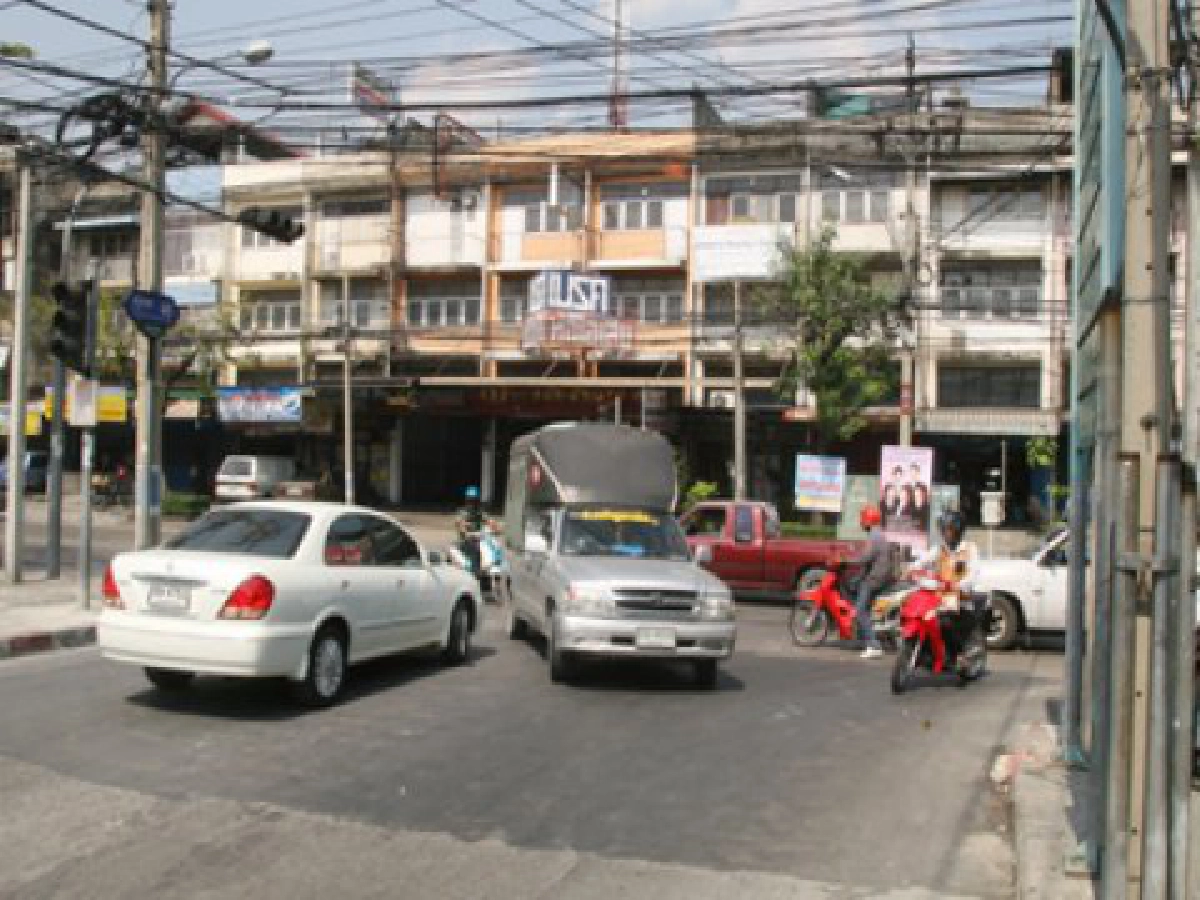 มีสัญญาณไฟแต่ไม่ใช้ มีสัญญาณไฟแต่ไม่ใช้