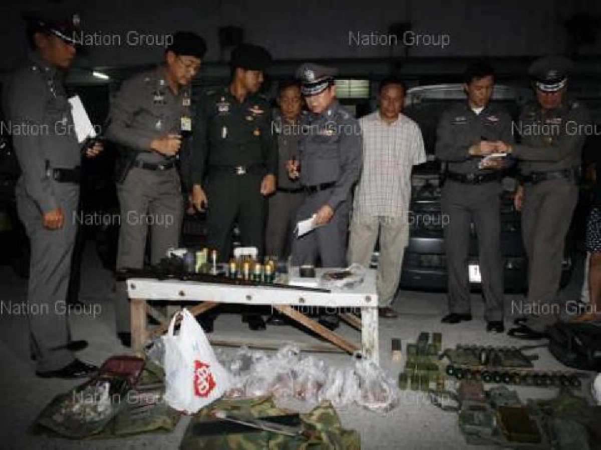 "เสธ.แดง"โทรฯหาลูกน้องรับส่งทนายให้ "เสธ.แดง"โทรฯหาลูกน้องรับส่งทนายให้