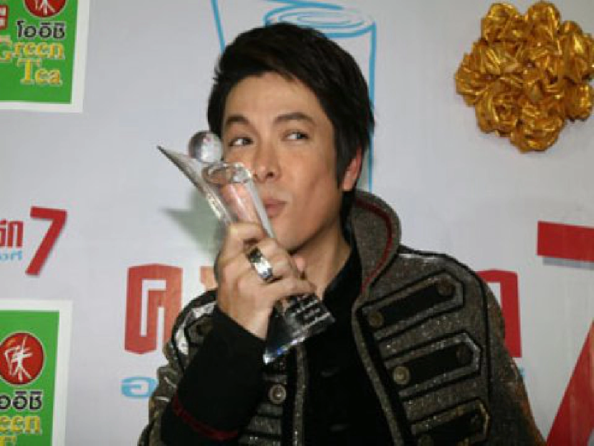 จูบนี้เพื่อรางวัลคร้าบ...บ