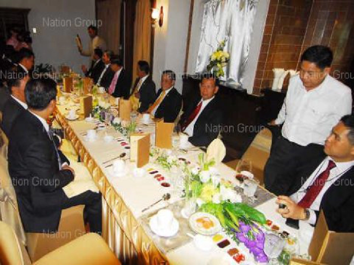 มาร์คชี้ปฏิรูปการเมืองมีความหมายกว่าแก้รธน. มาร์คชี้ปฏิรูปการเมืองมีความหมายกว่าแก้รธน.