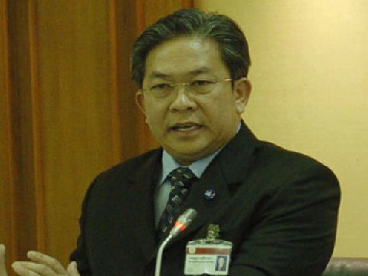 "เราไม่เปลี่ยนขั้วการเมือง" "เราไม่เปลี่ยนขั้วการเมือง"