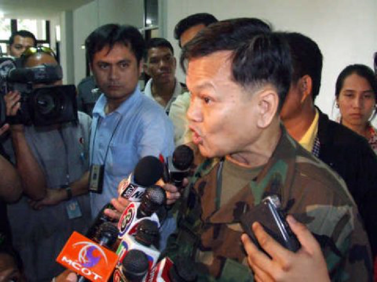 จปร.31แถลงตะเพิด'เสธ.แดง'บ่าย2วันนี้ จปร.31แถลงตะเพิด'เสธ.แดง'บ่าย2วันนี้